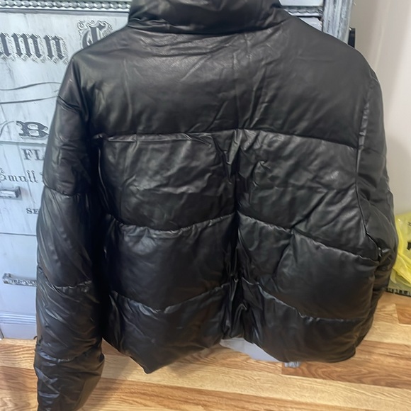 Winter jacket - Picture 4 of 4